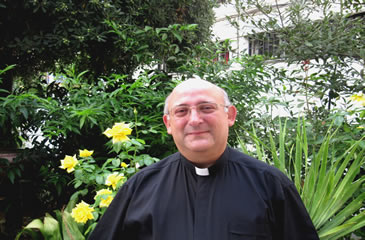 Óscar González Esparragosa Delegado Episcopal para la Familia, Defensa de la Vida y C.O.F.