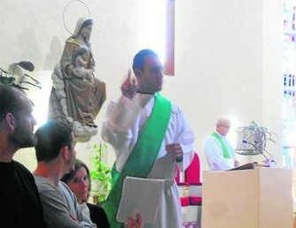Las misas interpretadas se celebran domingos alternativos en la parroquia de Loreto. Foto: Diario de Cádiz.